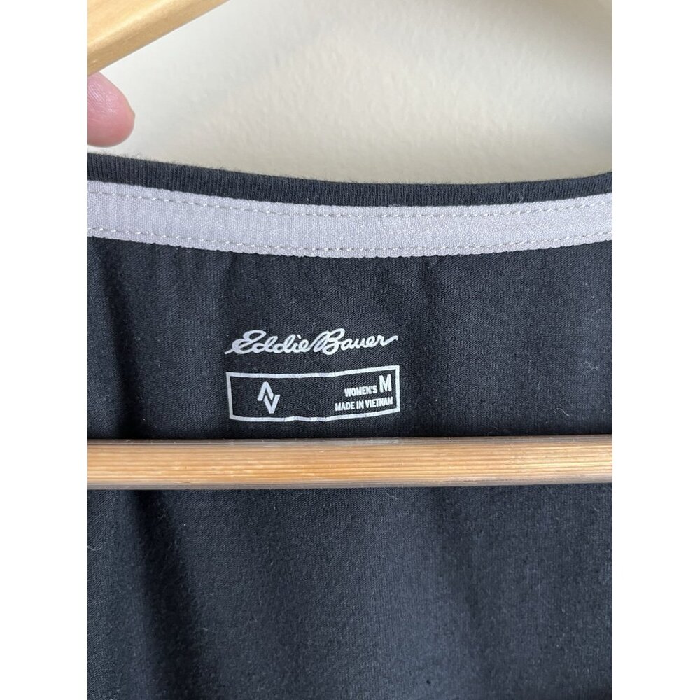 Eddie Bauer Womens T-Shirt Top Size Medium Black Scoop‎ Neck Short Sleeves - Picture 2 of 7